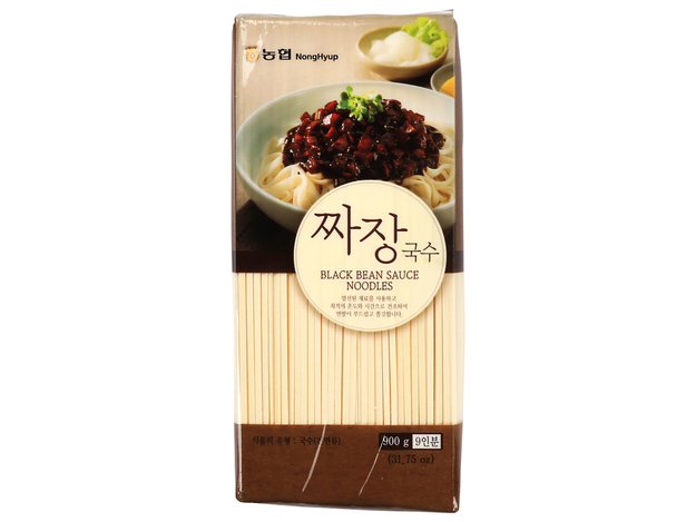 NONGHYUP Nouilles Pour Sauce Haricot Noir Coréenne 900GR